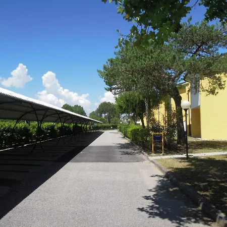 Villaggio Azzurro 公寓 *